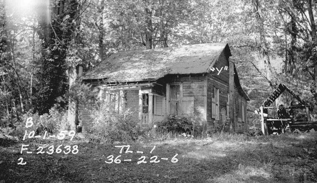WHEN COAL WAS KING Donnelly Home, 1959 VOICE of the Valley