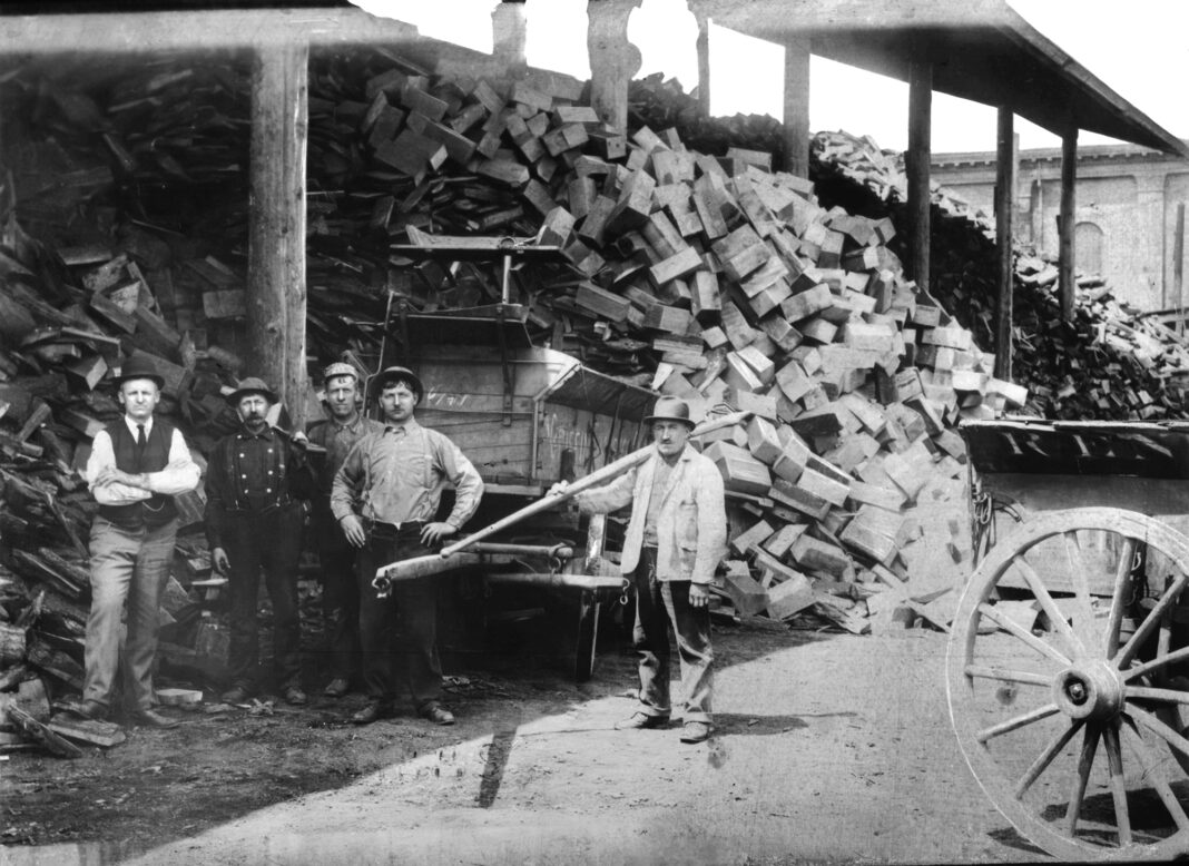 WHEN COAL WAS KING Griffin Fuel and Transfer Company VOICE of the Valley