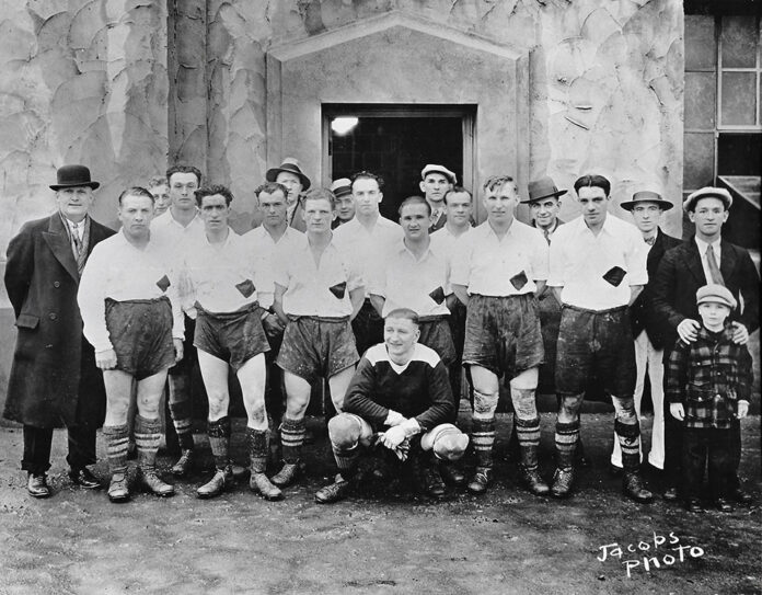 Black Diamond's R 1931 Soccer Team